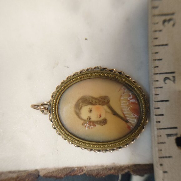Antique Victorian Pendant 10K Yellow Gold 15 g Hand Painted Miniature Portrait - Picture 4 of 16